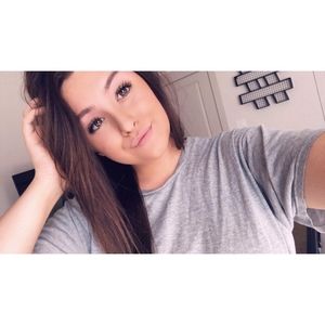 Meet your Posher, Hailey